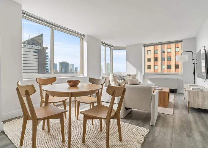 Elegant 2Bed 2Bath Apt
